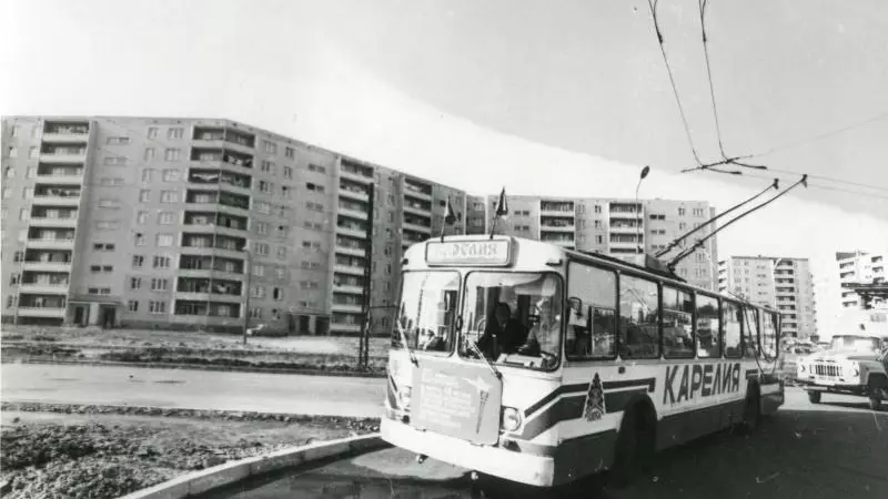 Троллейбус в микрорайоне Кукковка, 80 гг.